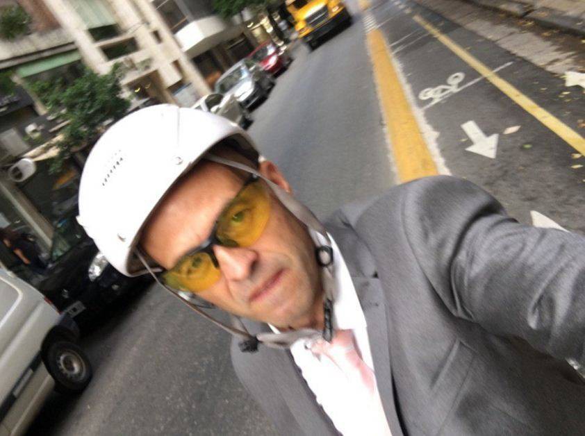 #ObamaEnArgentina : Dietrich fue a Casa Rosada en Bici y lo demoraron en la puerta | Política