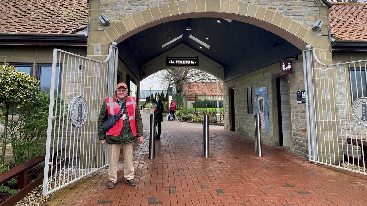 La historia que lleva 70 años  de trabajo en la misma empresa, no falto un solo día y no piensa jubilarse | Internacionales