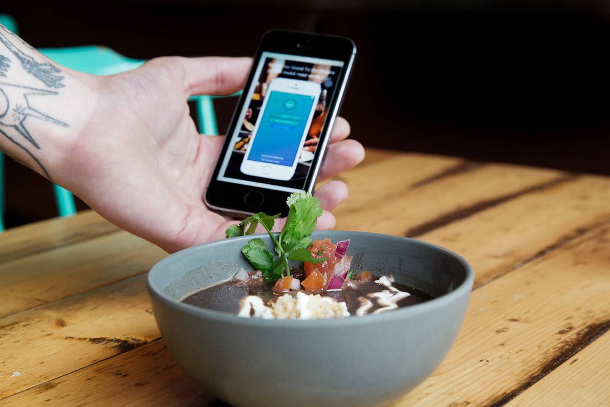 Lanzan una APP que permite comprar comida desechada | Tecno