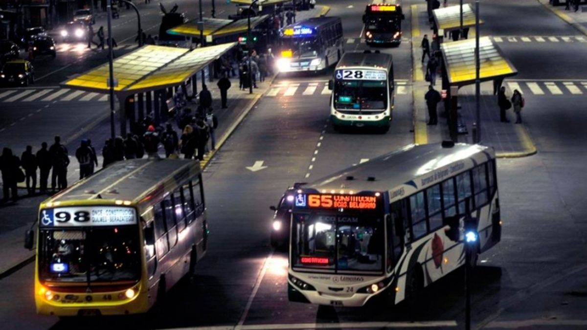 Se levantó el paro nocturno de colectivos en el AMBA | Actualidad
