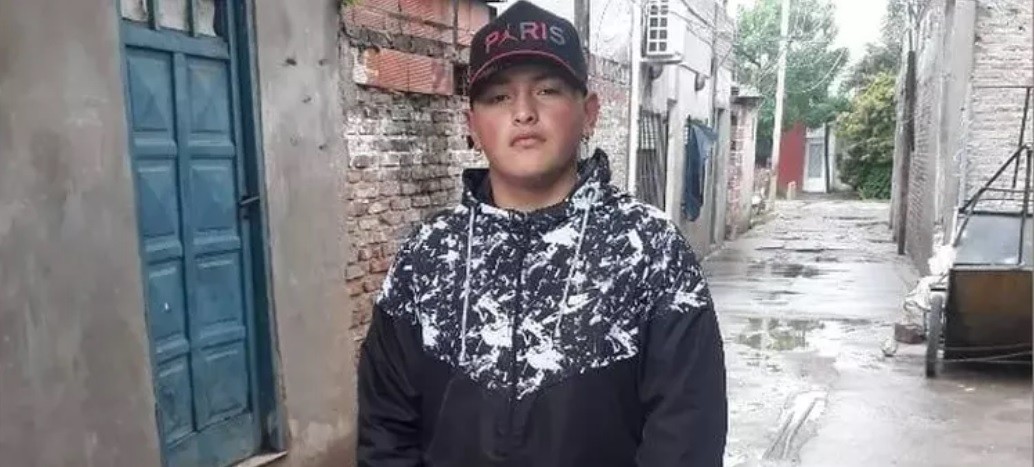 Asesinan a balazos a un adolescente de 15 años en la puerta de una casa de Rosario | Actualidad
