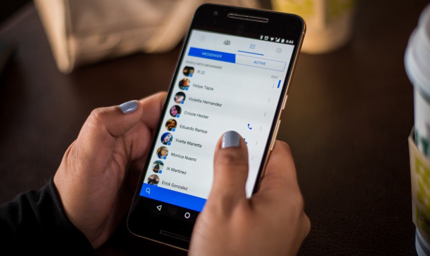 Facebook lanzó "Messenger Day" para competir con Snapchat | Tecno