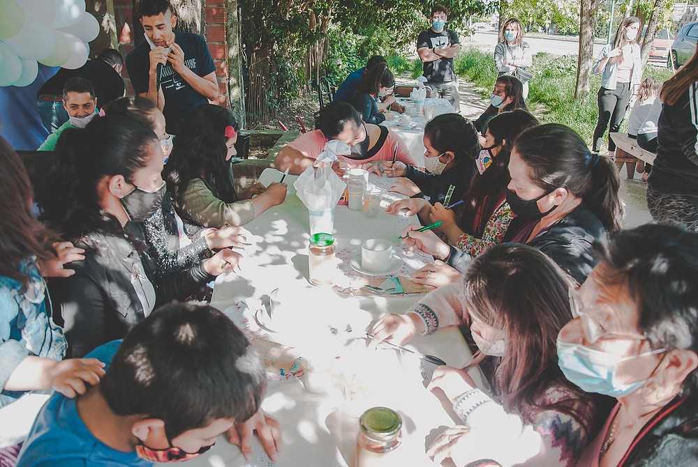 Organizan colecta de útiles escolares para niñas y niños de un comedor de La Plata | Actualidad