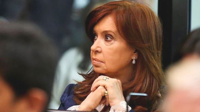 Ocaña presentó un recurso de "queja" ante la Corte por la doble jubilación de privilegio Cristina Kirchner | Política