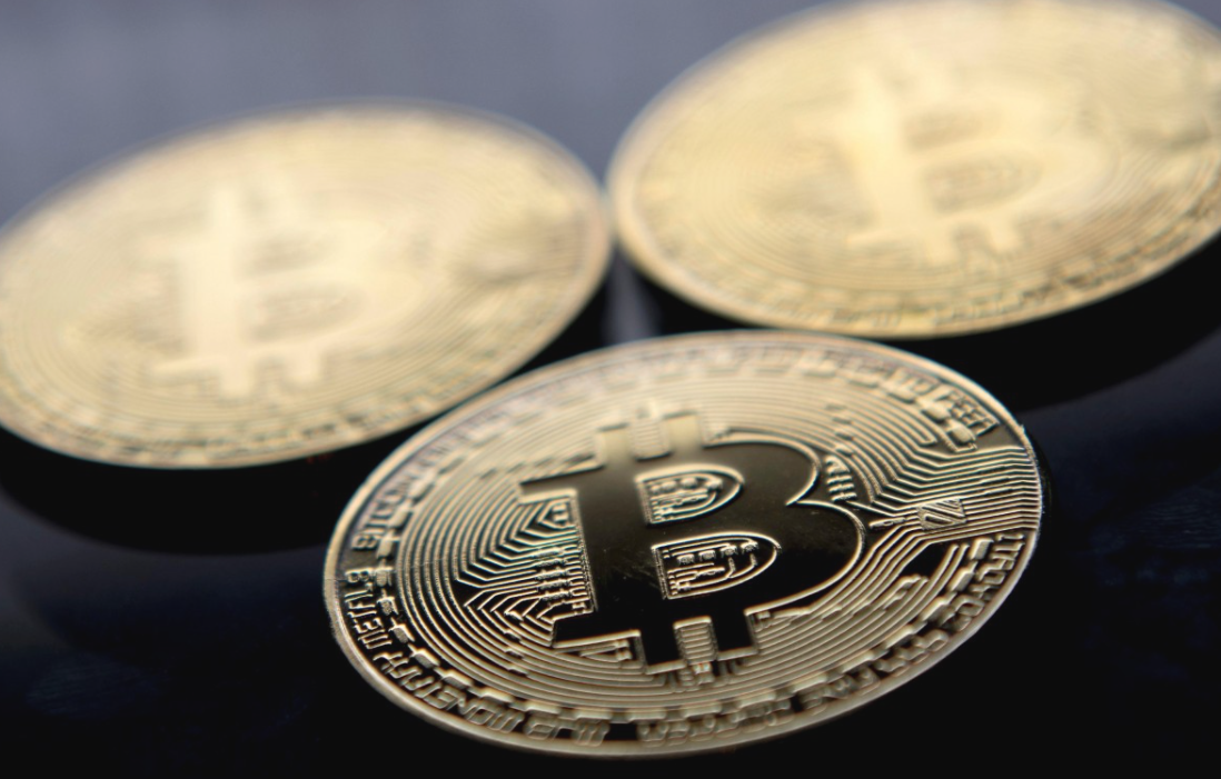 El Bitcoin se hunde tras el ataque de Rusia a Ucrania y alcanza su valor mas bajo en un mes | Economía