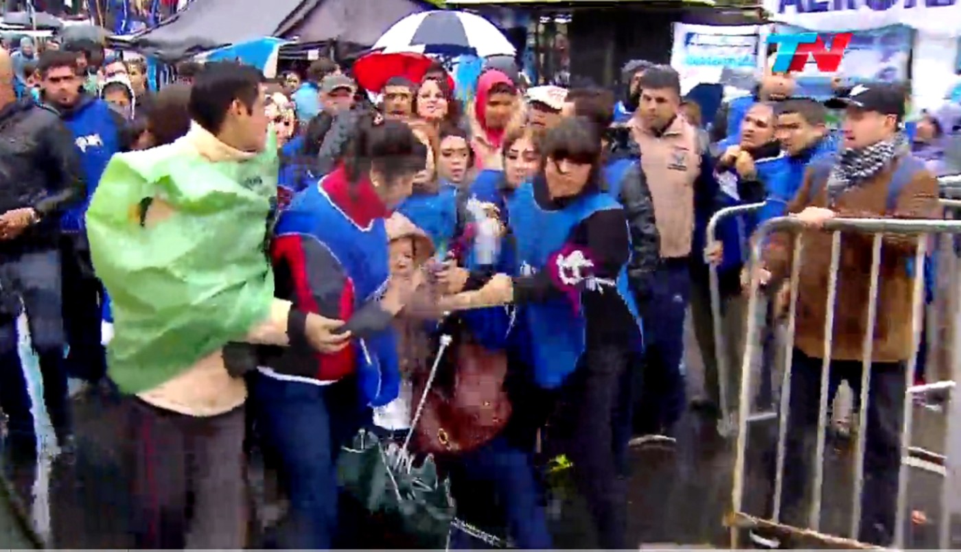 Militantes de La Cámpora agredieron a la periodista Mercedes Ninci | Política