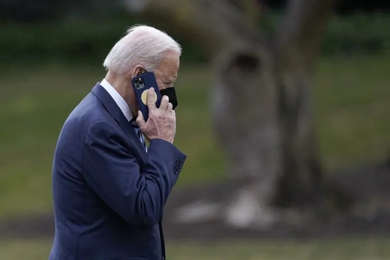 Enérgicas reacciones de Zelenski, Biden y Johnson al bombardeo a la central nuclear de Zaporiyia | Internacionales