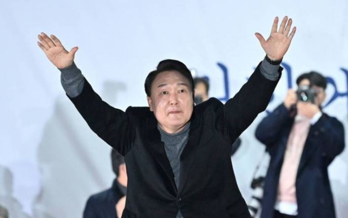 Biden y el nuevo presidente de Corea del Sur acordaron cooperar ante las "amenazas" norcoreanas | Internacionales