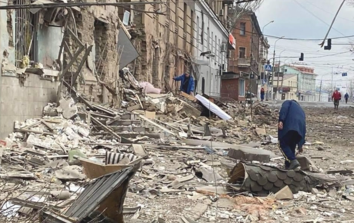 Rusia bombardeó una mezquita en la que se refugian más de 80 civiles | Internacionales