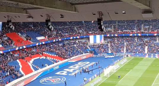 Los jugadores del PSG fueron recibidos con silbidos, menos Mbappé | Deportes