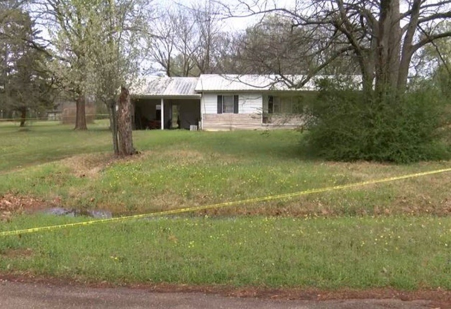 Policías fueron a ver si un hombre estaba bien: les confesó que tenía el cadáver de su hijo en la cocina desde 2018 | Internacionales