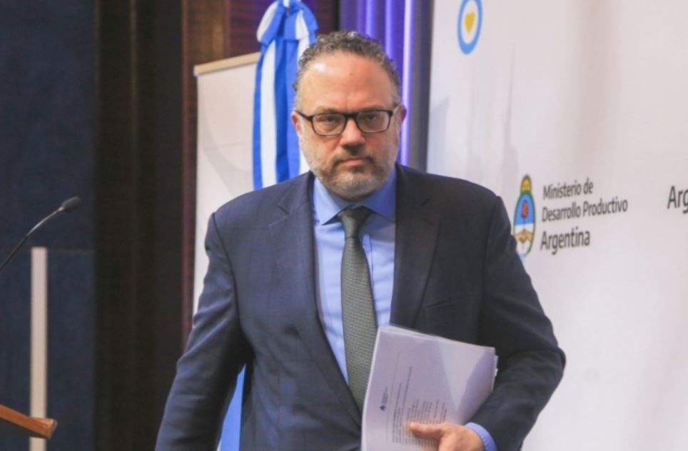 "Son espejitos de colores": Kulfas sobre la propuesta de dolarizar la economía | Economía