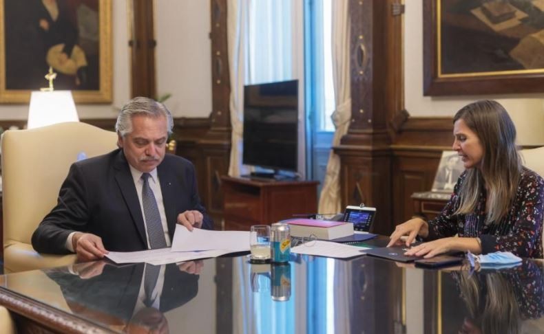 El Gobierno confirmó el pago de un bono de $6.000 para 4,6 millones de jubilados | Economía