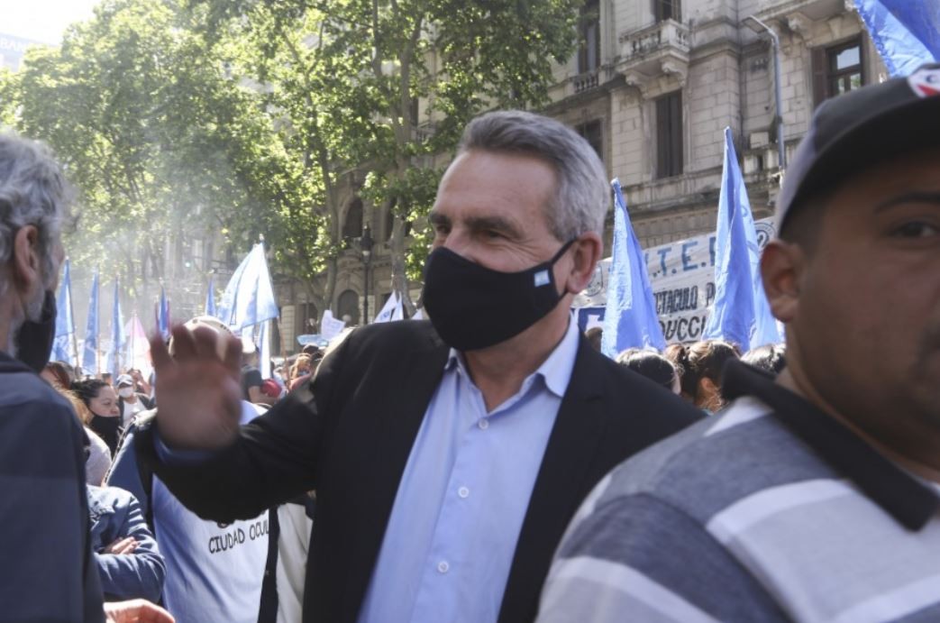 Rossi sobre los rumores de su vuelta al Gobierno: "Me pone muy incómodo" | Política