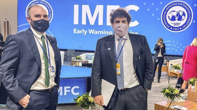 Guzmán se reunió con funcionarios del FMI: habilitarían un desembolso de USD 4.150 millones | Política