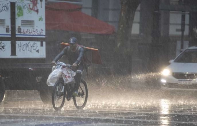 Alerta meteorológico: hasta cuándo seguirán las fuertes lluvias en el AMBA | Actualidad