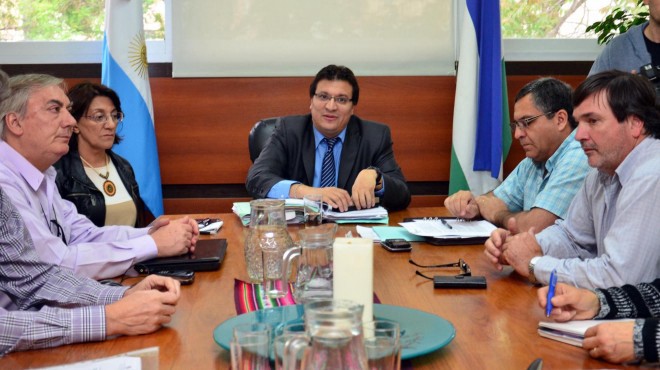 Río Negro: proponen a docentes extender las clases al 29 de diciembre para no descontarles por los paros | Política