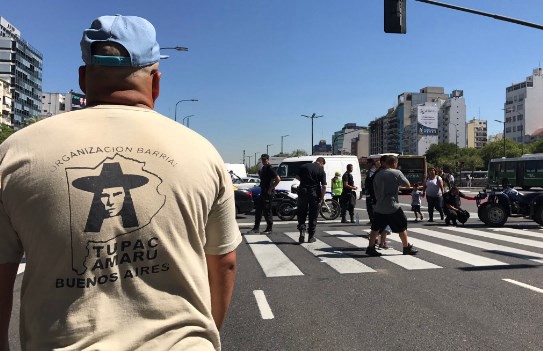 Manifestantes que piden la libertad de Milagro Sala marchan a Tribunales | Política