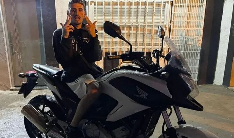 El cantante de cumbia "El Noba" sufrió un accidente con su moto y fue internado de urgencia | Actualidad