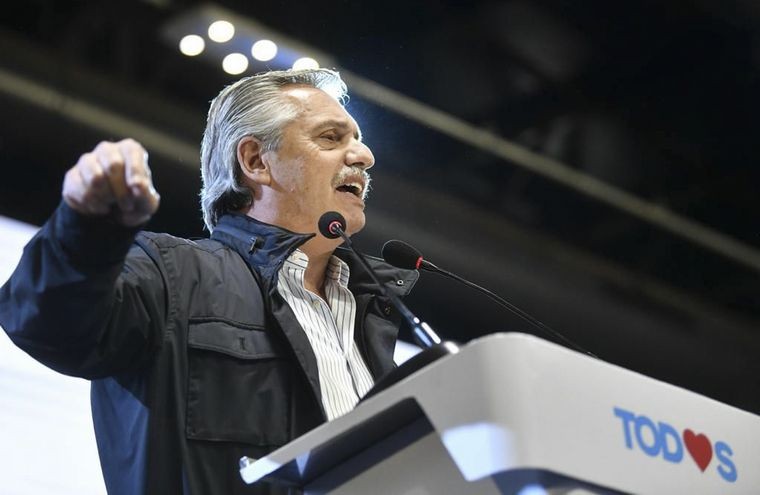Alberto Fernández se refirió a Mauricio Macri como "ladrón de guantes blancos" | Política