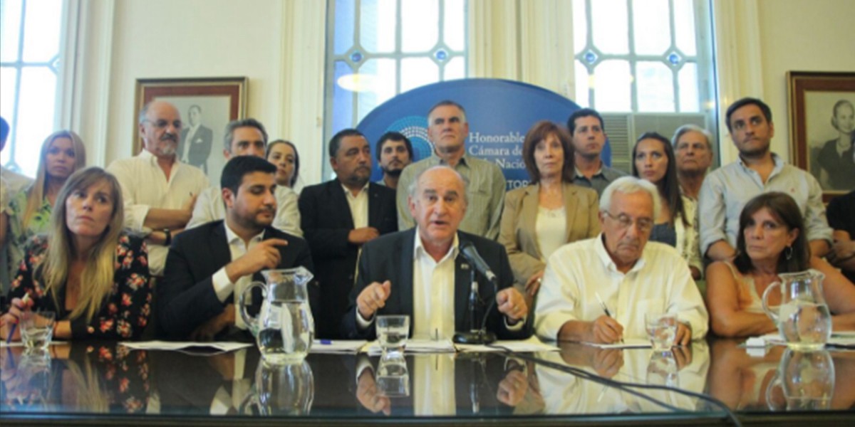 Parrilli, tras el pedido de detención: "Utilizan a la Justicia para hacer espionaje político" | Política