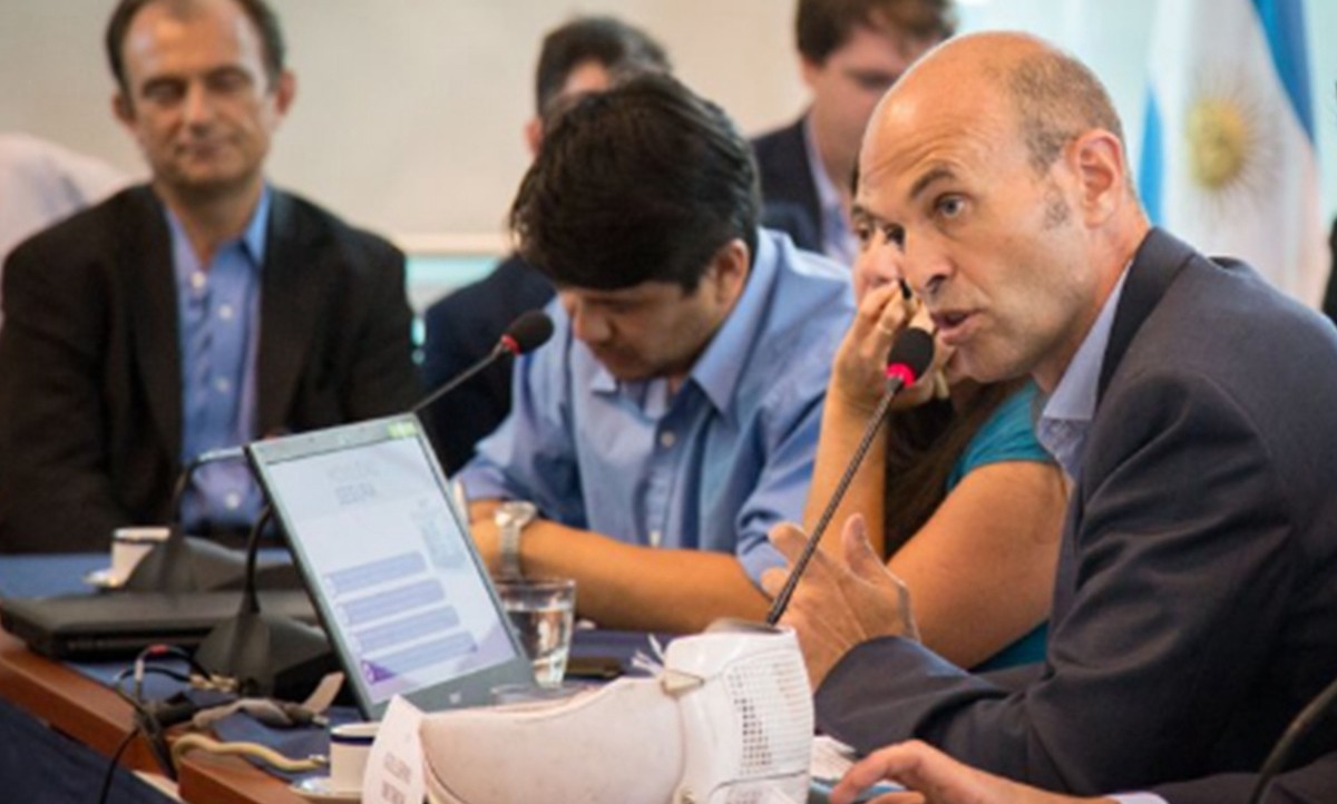 Dietrich: "Por ahora no va a haber variaciones en la tarifa del transporte público" | Política