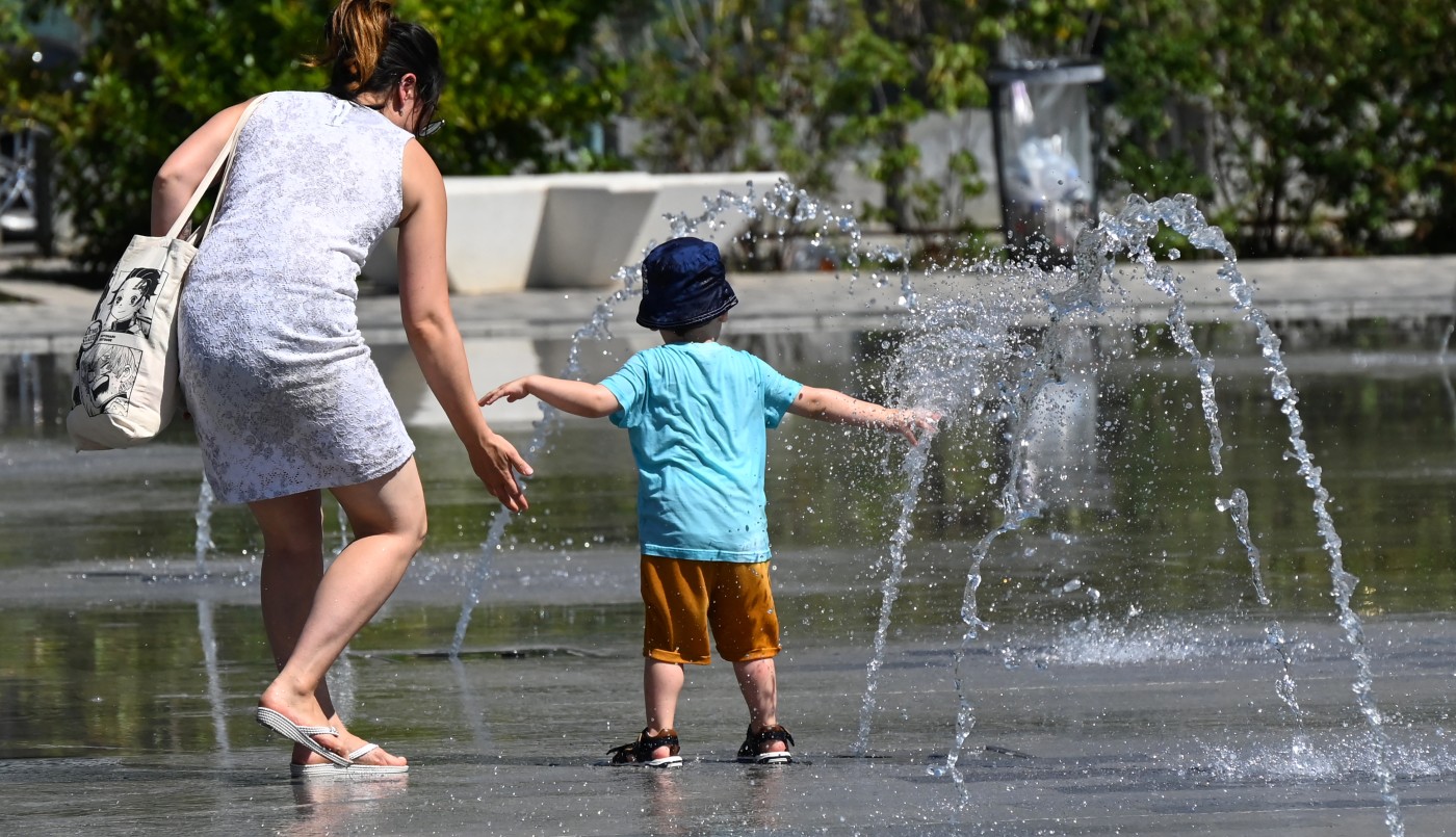 Una ola de calor extremo se extiende por Europa: España y Francia, entre los países más afectados | Clima, naturaleza y medio ambiente