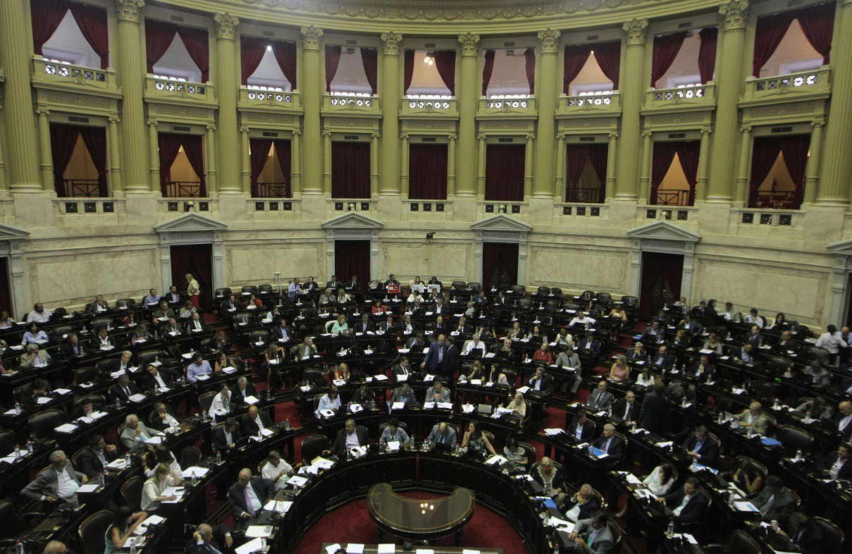 Suben 10% la dieta de legisladores y los diputados cobrarán unos 93.500 mensuales | Política