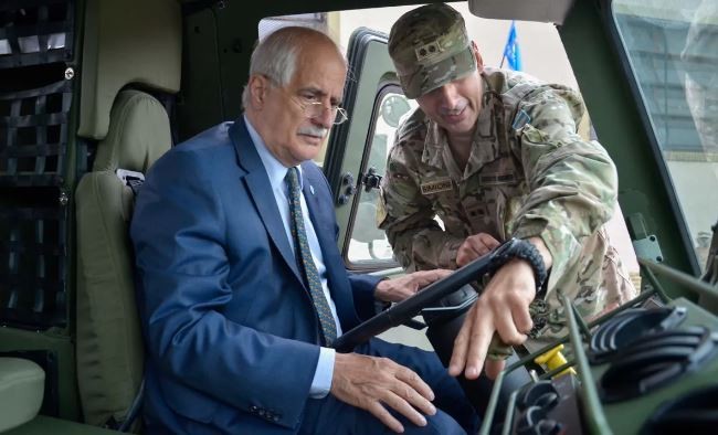 Taiana dijo que 11 oficiales fueron suspendidos del Ejército por la muerte del subteniente Chirino | Actualidad