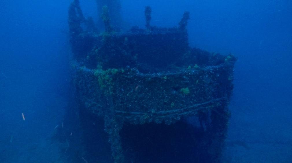 Hallan por primera vez un barco hundido a casi siete mil metros de profundidad | Internacionales