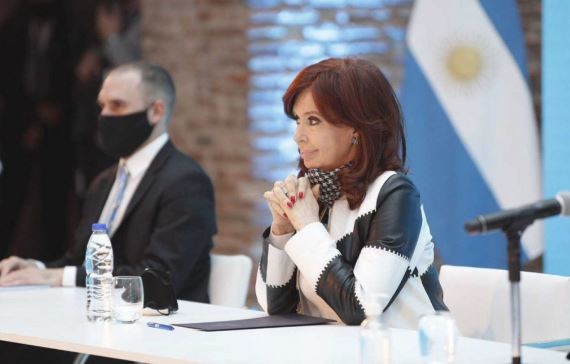 Guzmán le contestó a Cristina Kirchner: "Es importante que el déficit fiscal se reduzca" | Política