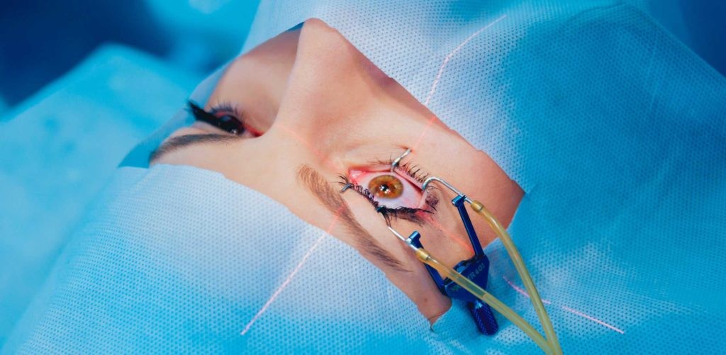 Le extrajo por error el ojo bueno a un paciente y lo dejó ciego | Internacionales