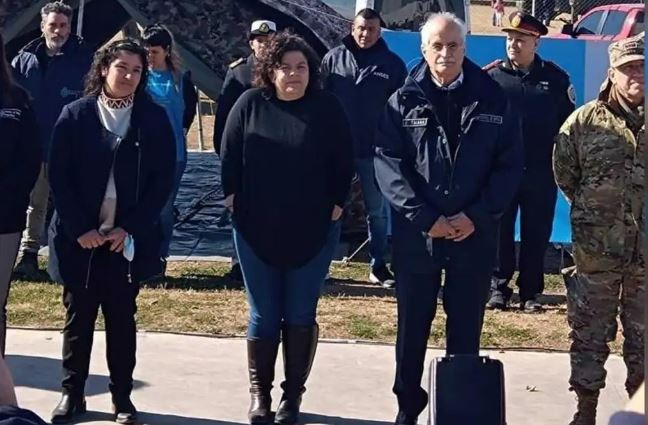 Carla Vizzotti usó dos botas diferentes en un acto y fue tendencia | Política