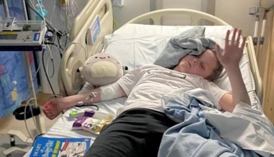 "Nos pide que lo matemos": el drama del nene de 10 años que sufre la "enfermedad suicida" | Internacionales