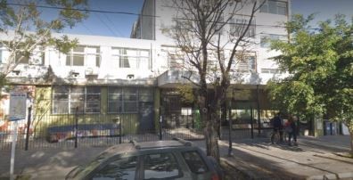 Una chica cortó con un cuchillo a su compañera a la salida del colegio en Ituzaingó | Actualidad