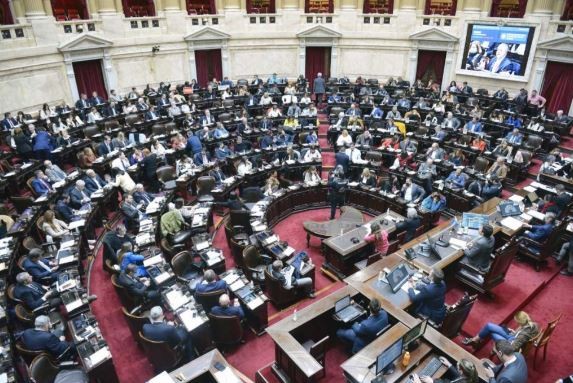 Aclaran que los aumentos para el personal del Congreso no aplicarán a los legisladores | Política