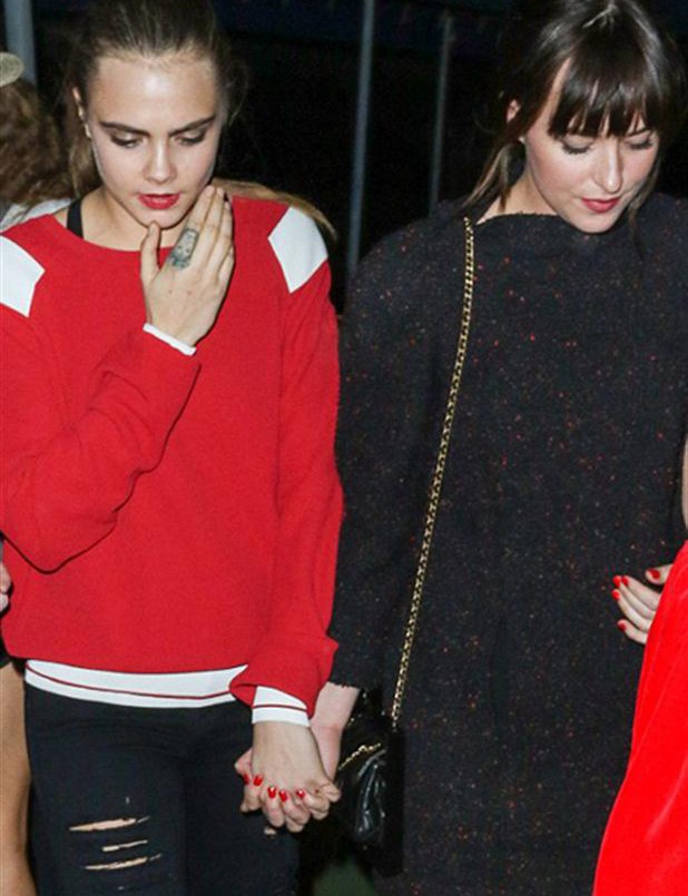 ¿Hay amor entre Dakota Johnson y Cara Delevingne? | Espectáculos