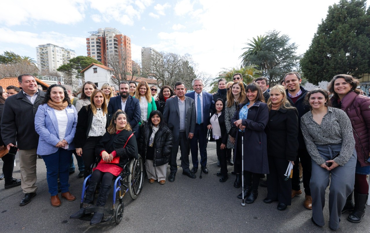 El Presidente entrega pensiones no contributivas 200.000 a personas con discapacidad | Actualidad