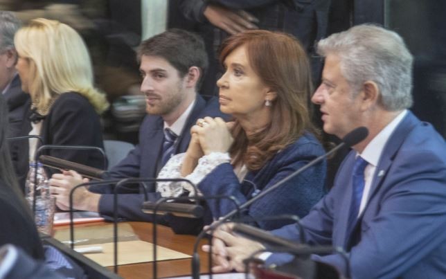 Obra pública: tras no lograr las recusaciones del fiscal y del juez, Cristina enfrenta la séptima audiencia | Política