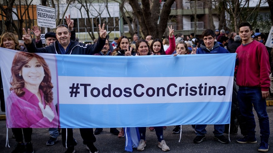Organizaciones política y sociales marcharán a Plaza de Mayo tras ataque a la vicepresidenta | Política