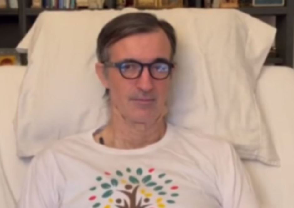 Esteban Bullrich sigue en Terapia Intensiva, pero presentó mejoras: el parte médico | Política