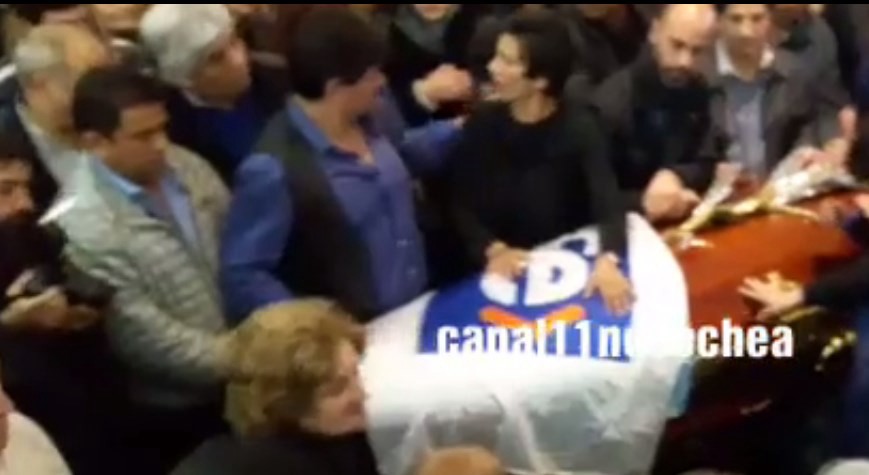 VIDEO: Así fue el tenso momento en el que echaron a Hugo Moyano del velatorio del "Momo" Venegas | Política