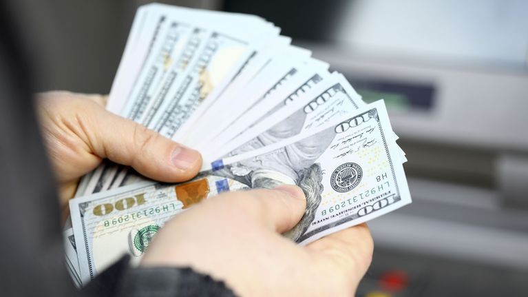 El dólar blue volvió a subir y alcanzó su valor más alto desde fines de agosto | Economía