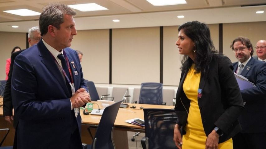 Massa mantuvo diversos encuentros en Washington y este viernes se reúne con el BID | Política