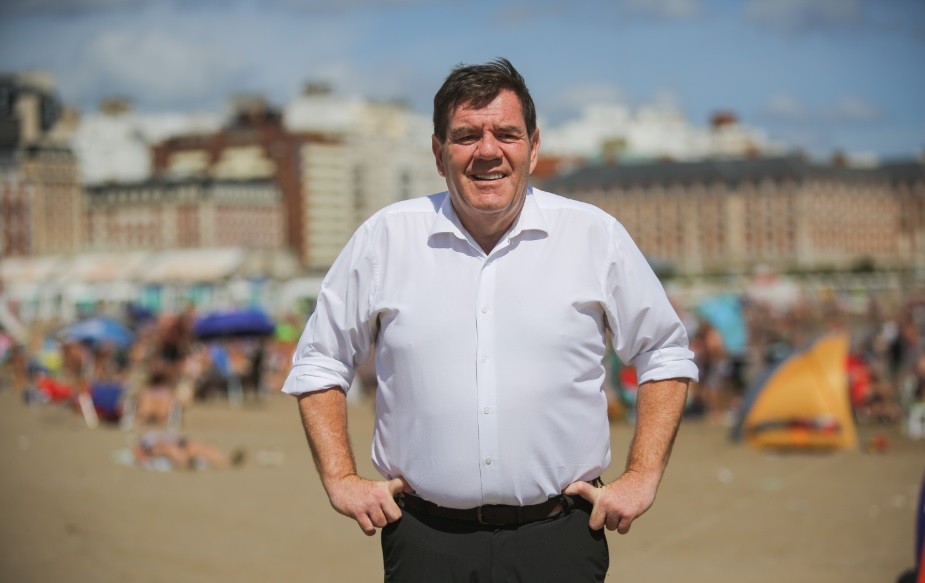 "Plan de austeridad": Montenegro decidió bajarse 30% el sueldo de intendente | Política