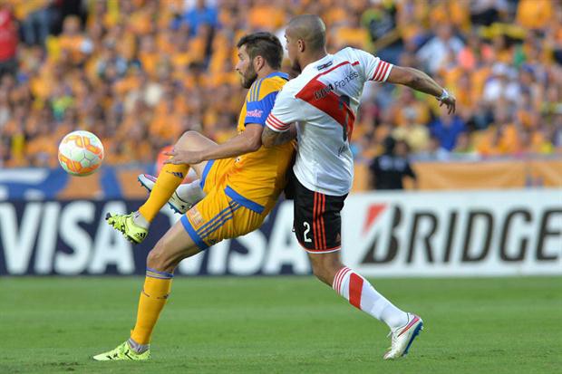 Maidana contó la estrategia que usó para marcar a Gignac, quien terminó en el hospital con el dedo lastimado | Deportes