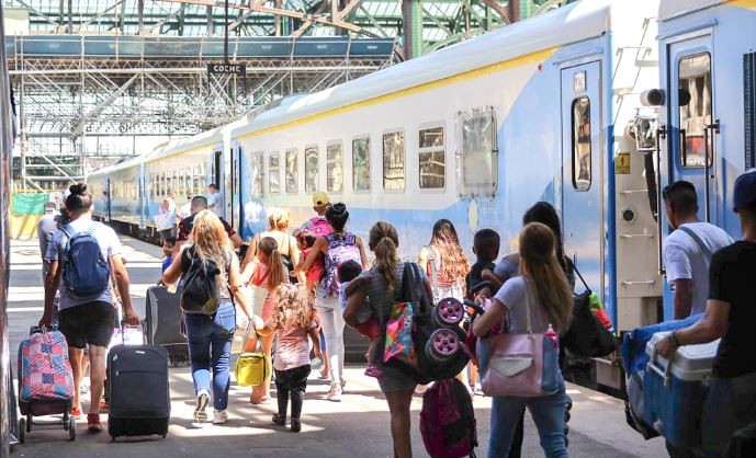 Fin de semana largo: más de 1,5 millones de argentinos viajaron por el país y generaron $27 mil millones | Actualidad