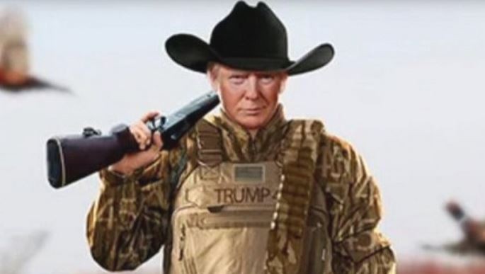 Acusado de violación, Trump confundió en una foto a la supuesta víctima con una exesposa | Internacionales