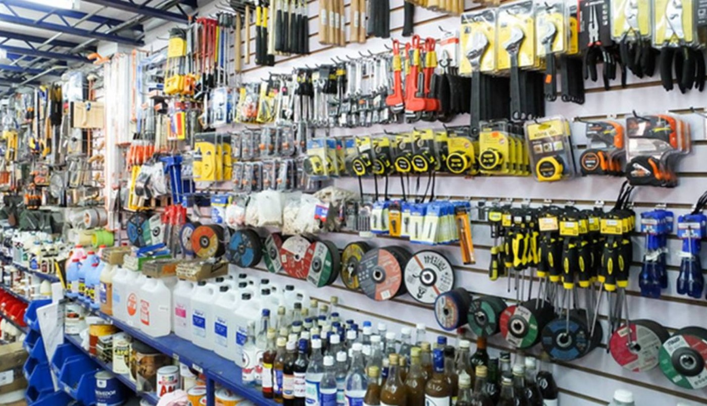 Por las trabas a las importaciones las ferreterías tienen falta de insumos y eso afecta a la construcción | Economía