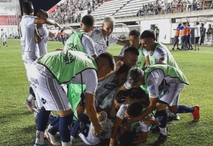 Batacazo en la Copa Argentina: Centro Español eliminó a Tigre | Deportes